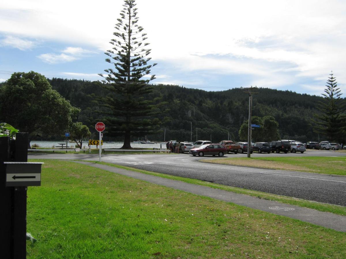 Harbour Inn Whangamata Extérieur photo